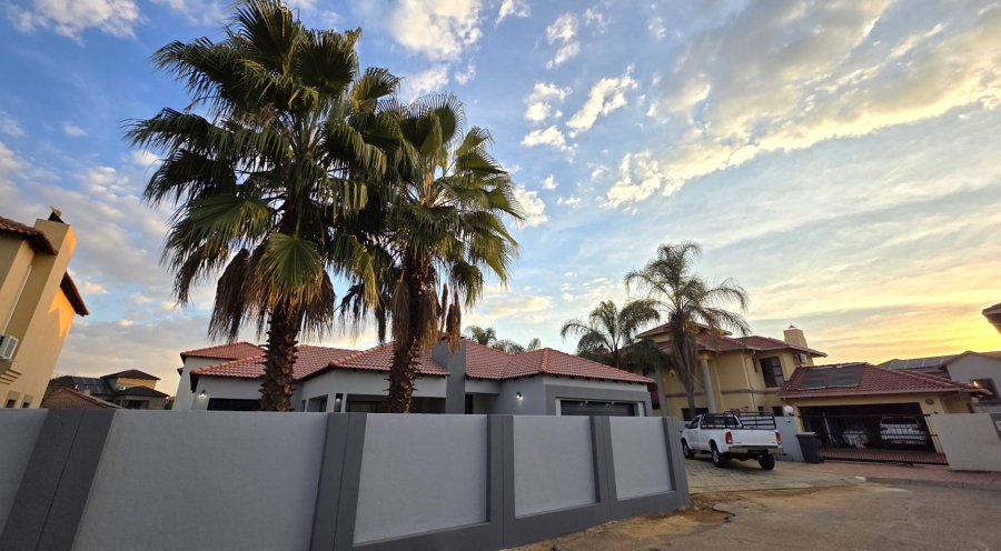 4 Bedroom Property for Sale in Melodie North West